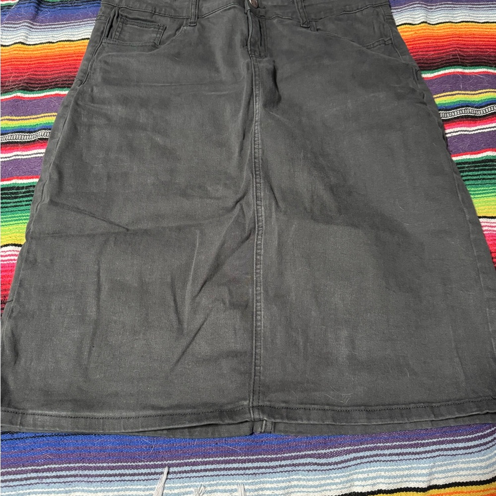 Elegant Charcoal Pencil Skirt